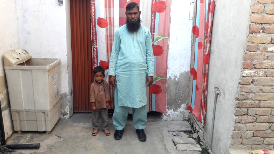 Expansion of a Salesman. 