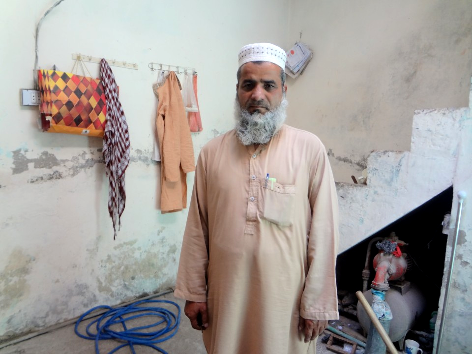 Expansion of a Salesman