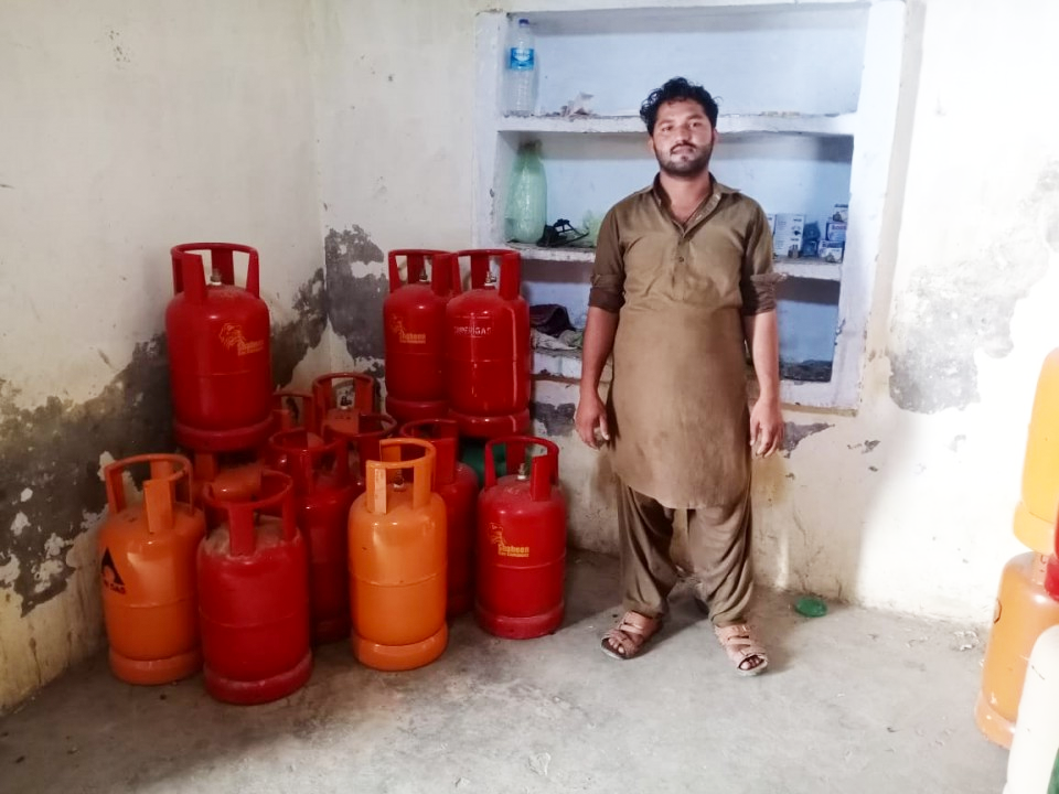 LPG salesman